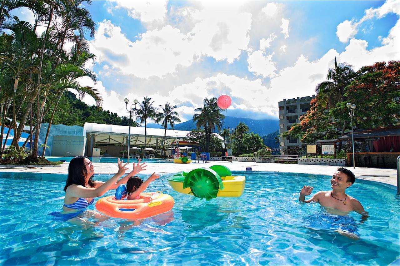 Hotel Royal Chihpin Wenquan Ngoại thất bức ảnh The outdoor pool